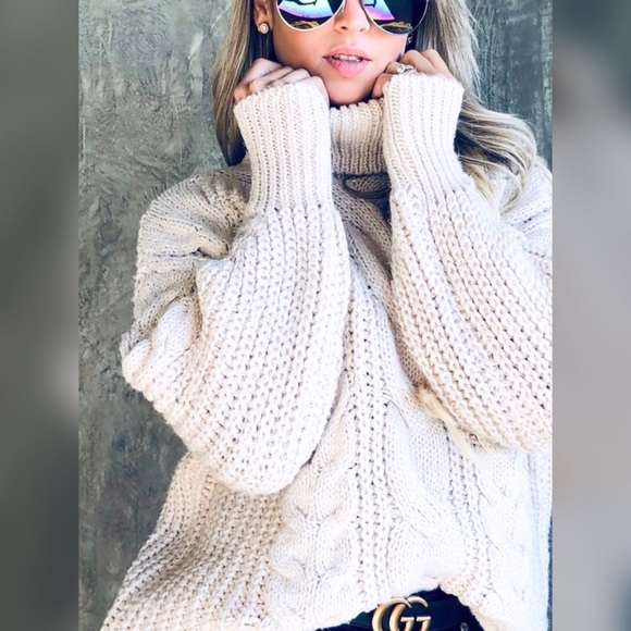 Cable Knit Turtle Neck Sweater - Picture 4 of 5